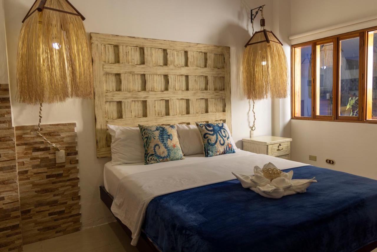 Galapagos Planet Hotel Пуерто Бакерисо Морено Екстериор снимка