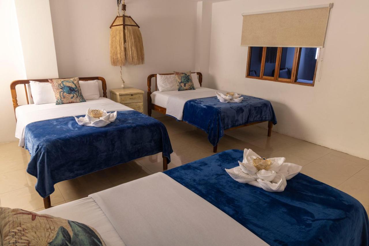 Galapagos Planet Hotel Пуерто Бакерисо Морено Екстериор снимка