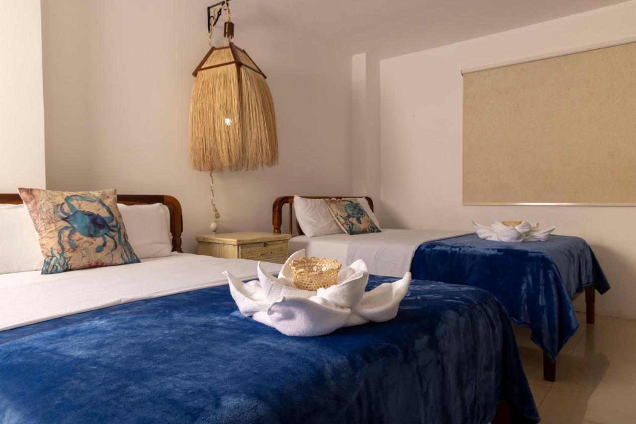Galapagos Planet Hotel Пуерто Бакерисо Морено Екстериор снимка