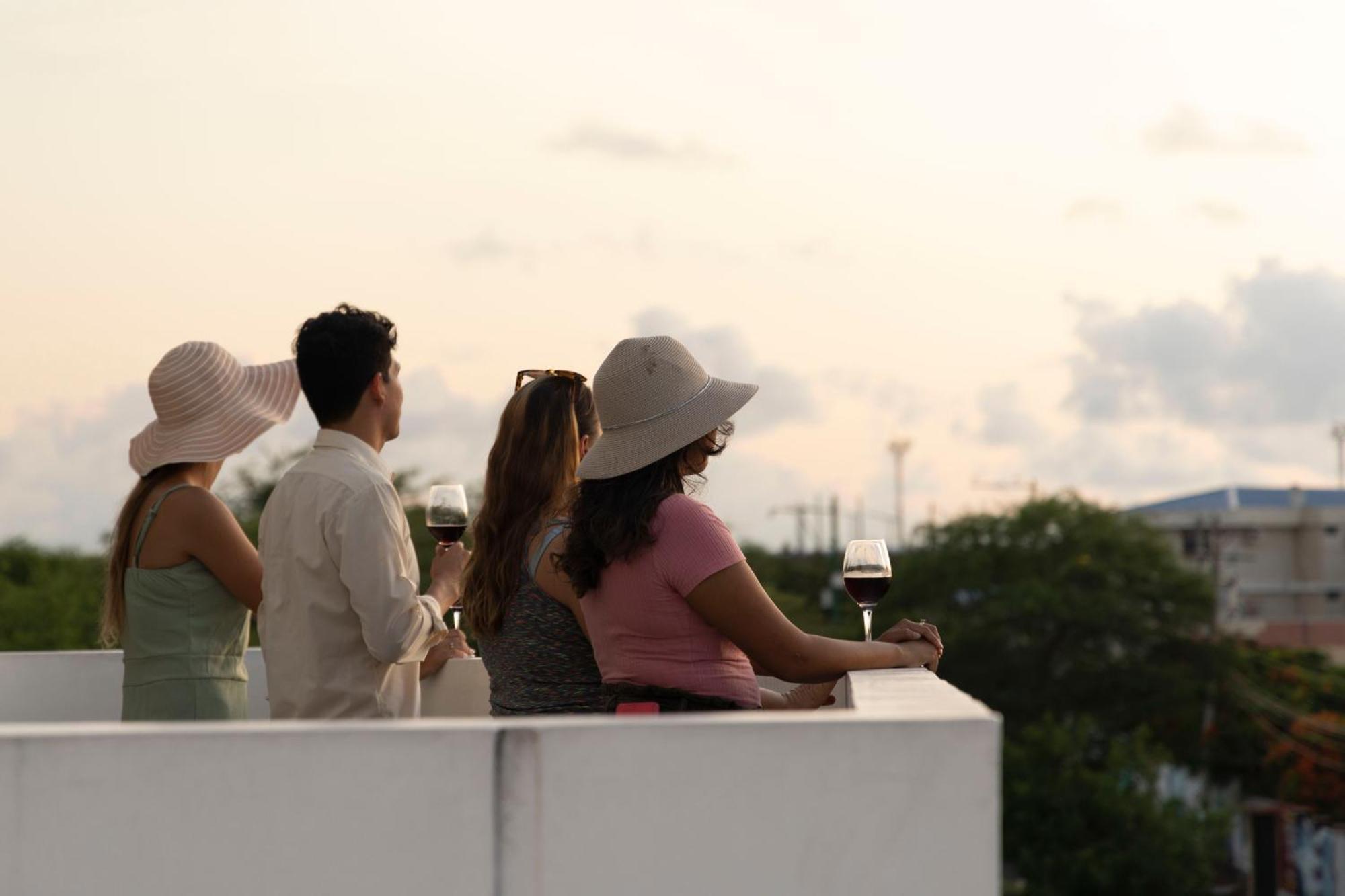 Galapagos Planet Hotel Пуерто Бакерисо Морено Екстериор снимка
