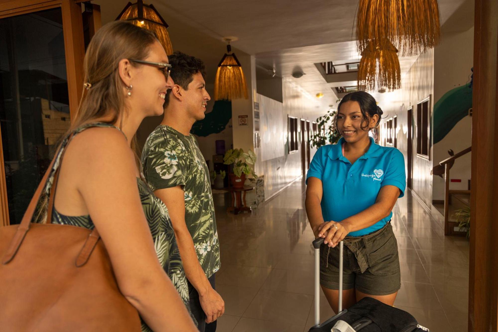 Galapagos Planet Hotel Пуерто Бакерисо Морено Екстериор снимка
