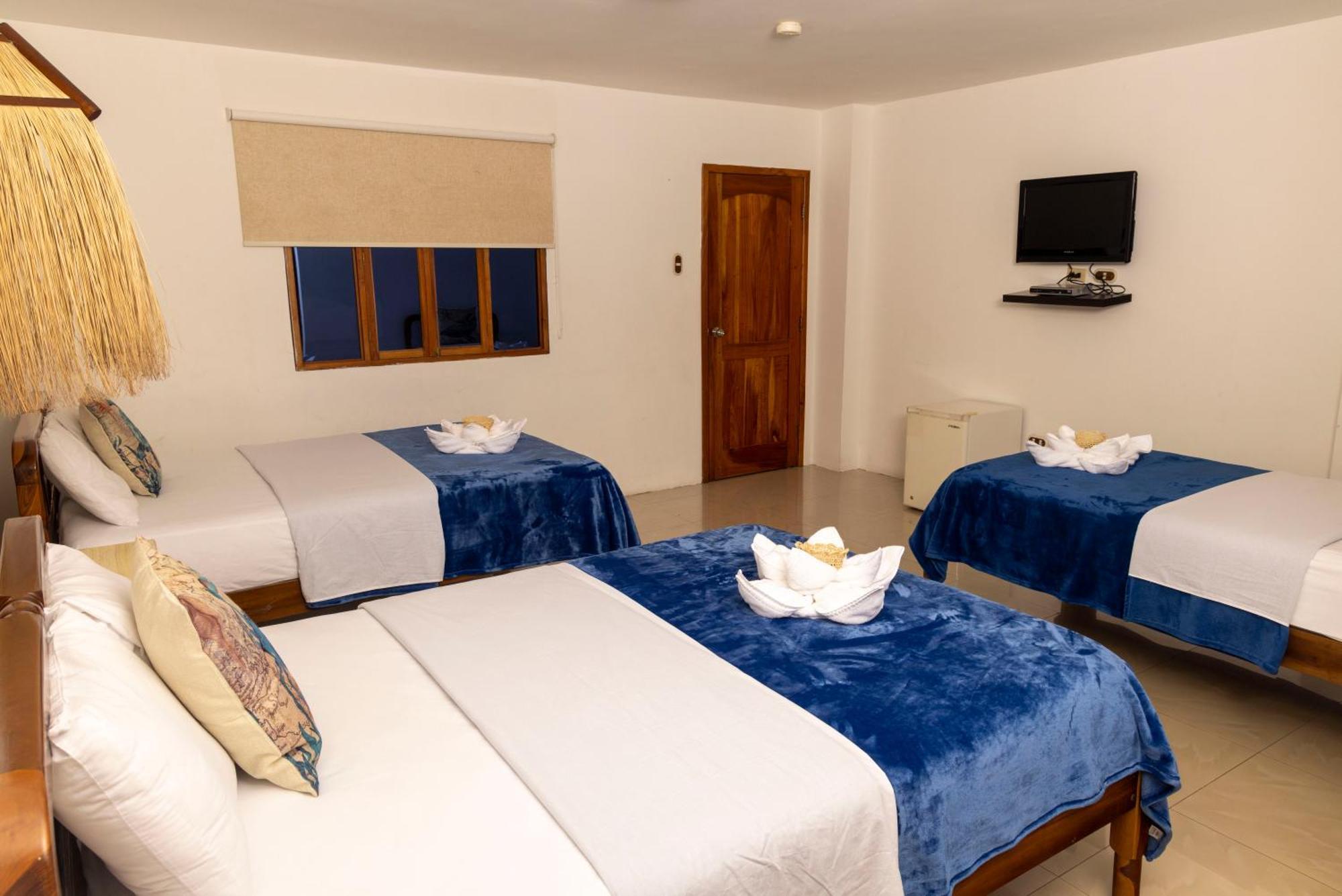 Galapagos Planet Hotel Пуерто Бакерисо Морено Екстериор снимка