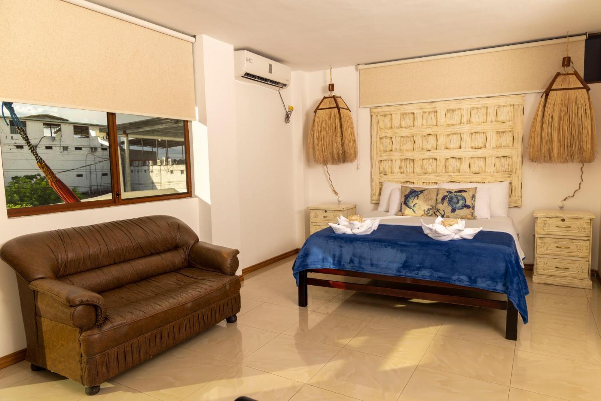 Galapagos Planet Hotel Пуерто Бакерисо Морено Екстериор снимка